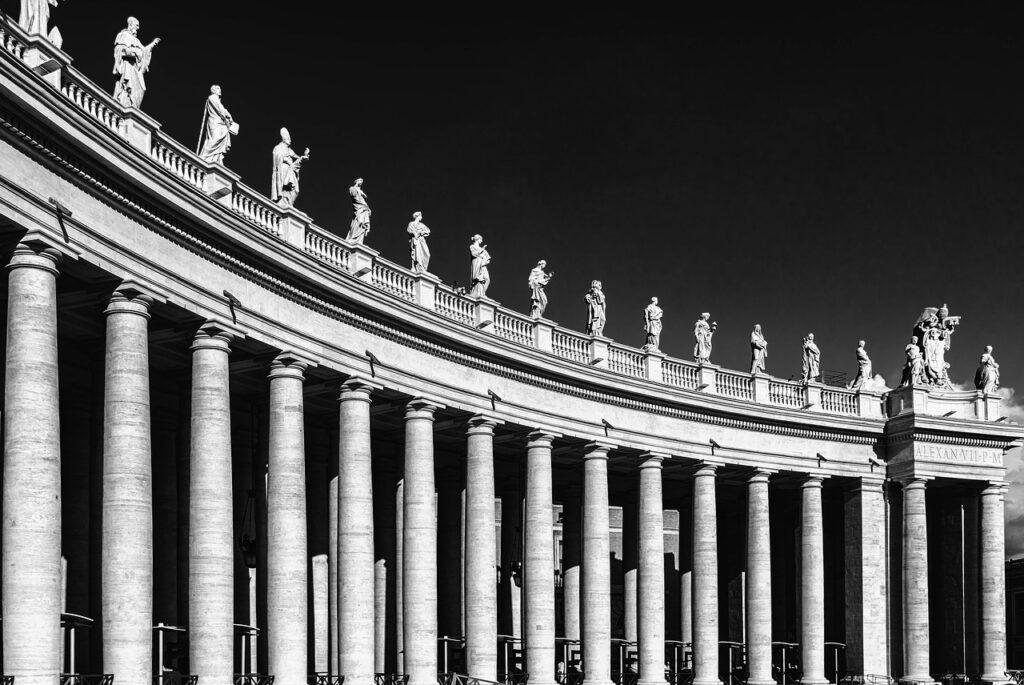 st peter's square, columns, pillars-1697064.jpg